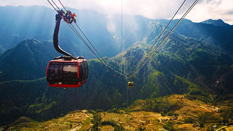 Fansipan cable car