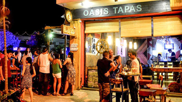 Oasis Tapas Bar - Da Nang