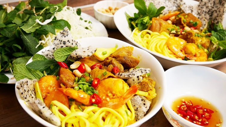 Quang noodles