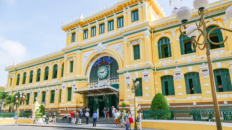 Saigon central post office