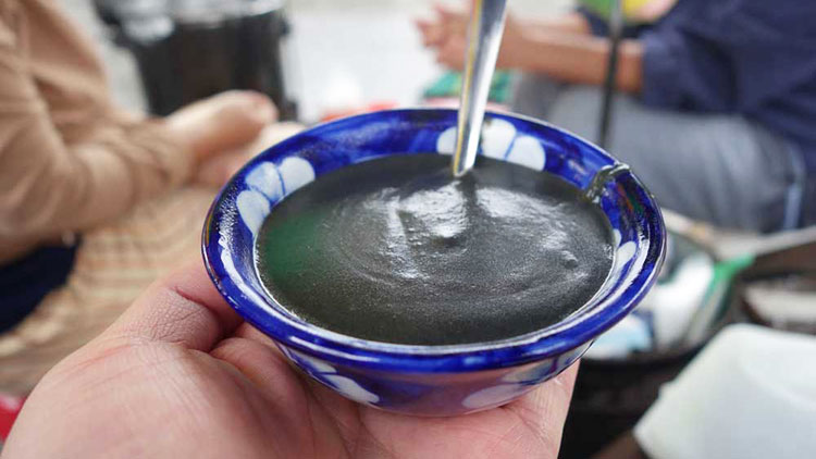Sesame sweet soup made by Ong Thieu