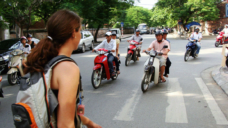 Cross the road in Vietnam