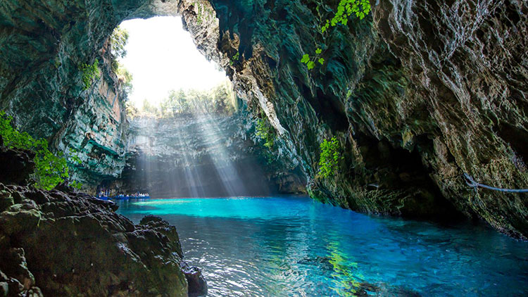 Phong Nha cave